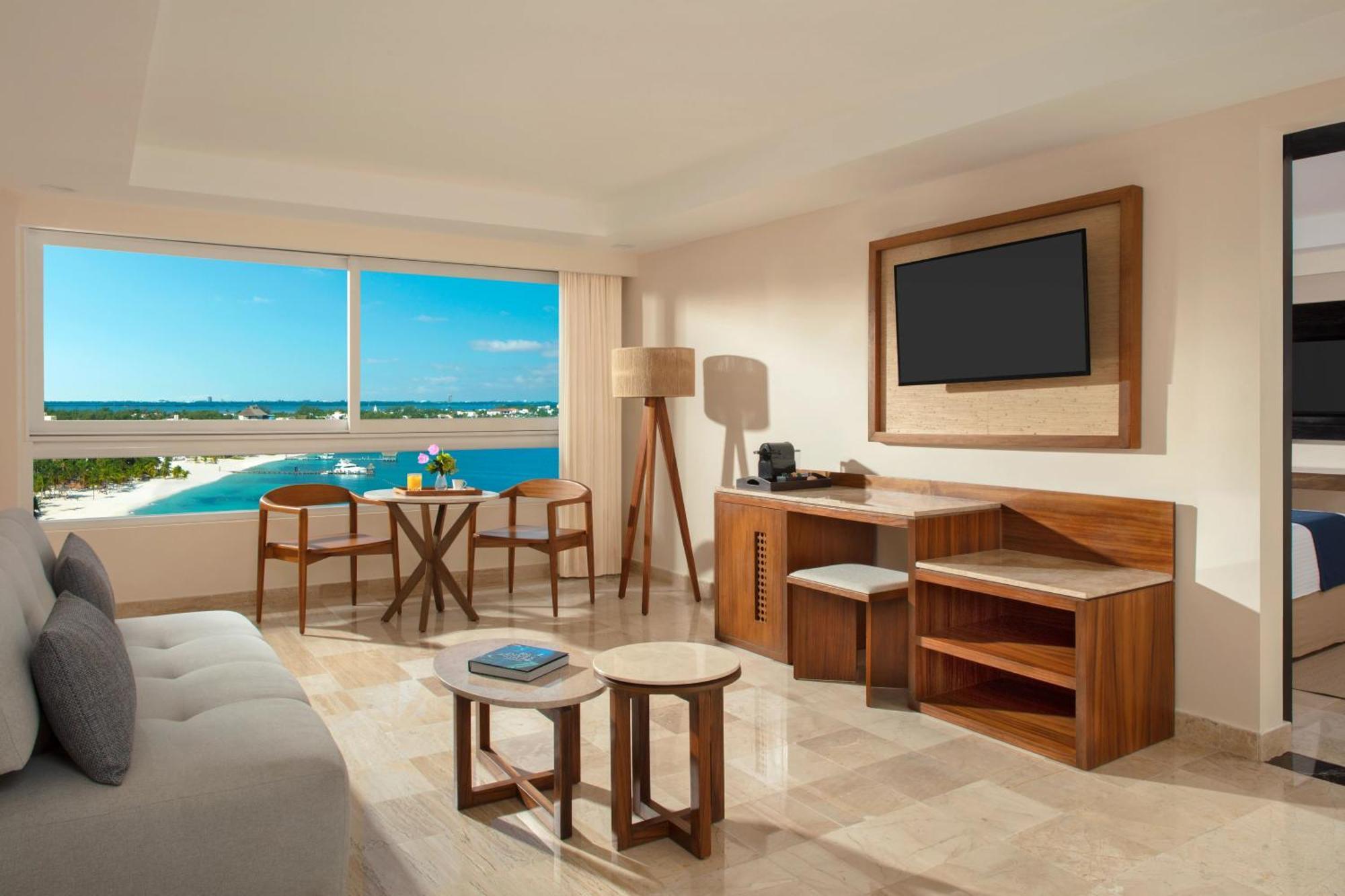 Resort Dreams Sands & (adults Only)